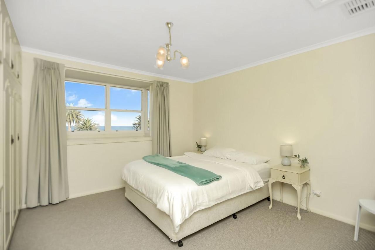 Beautiful Beach Front Townhouse Victor Harbor Esterno foto